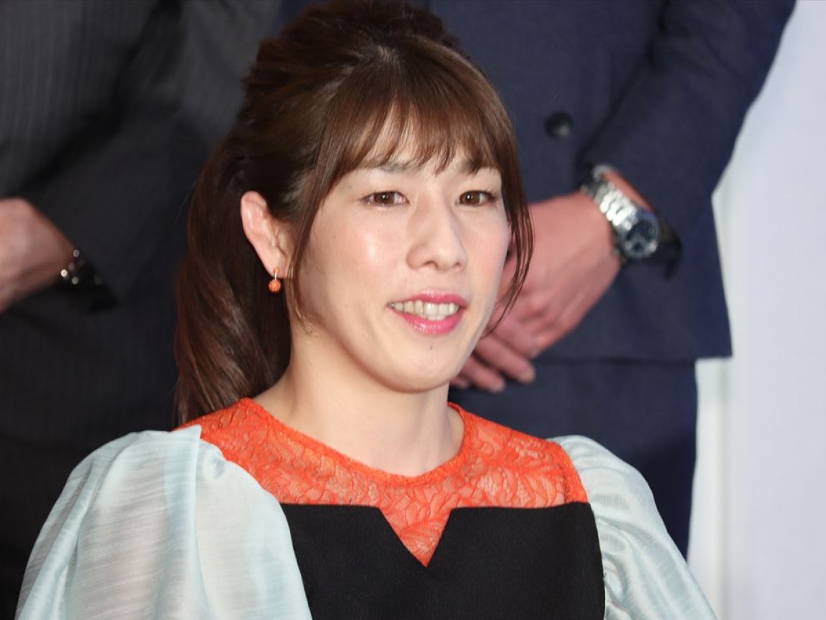 吉田沙保里、初サーフィンで…金メダリストの身体能力にファンびっくり