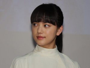 土曜ドラマ『俺の話は長い』完成披露試写会に出席した清原果耶