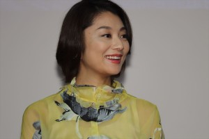 土曜ドラマ『俺の話は長い』完成披露試写会に出席した小池栄子