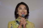 土曜ドラマ『俺の話は長い』完成披露試写会に出席した小池栄子