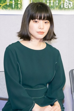 土曜ドラマ『少年寅次郎』試写会に登場した岸井ゆきの