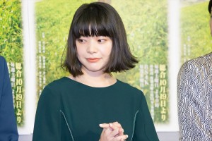 土曜ドラマ『少年寅次郎』試写会に登場した岸井ゆきの