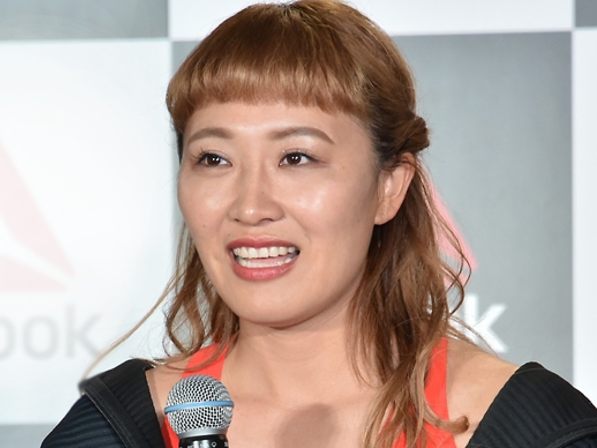 丸山桂里奈 、夫・本並健治と“新婚サッカー” 「素敵」と反響