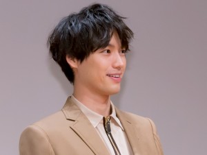 金曜ドラマ『4分間のマリーゴールド』キャスト舞台挨拶に登場した福士蒼汰