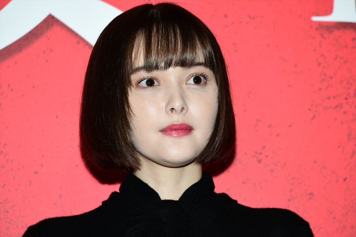 玉城ティナ、ストレス解消法は「人に絶対見せられないノートがあります」