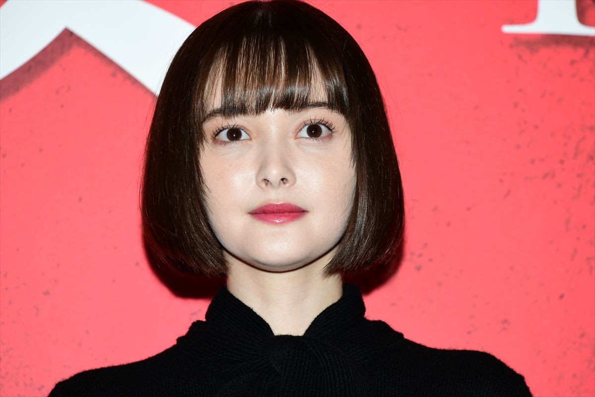 玉城ティナ、ストレス解消法は「人に絶対見せられないノートがあります」