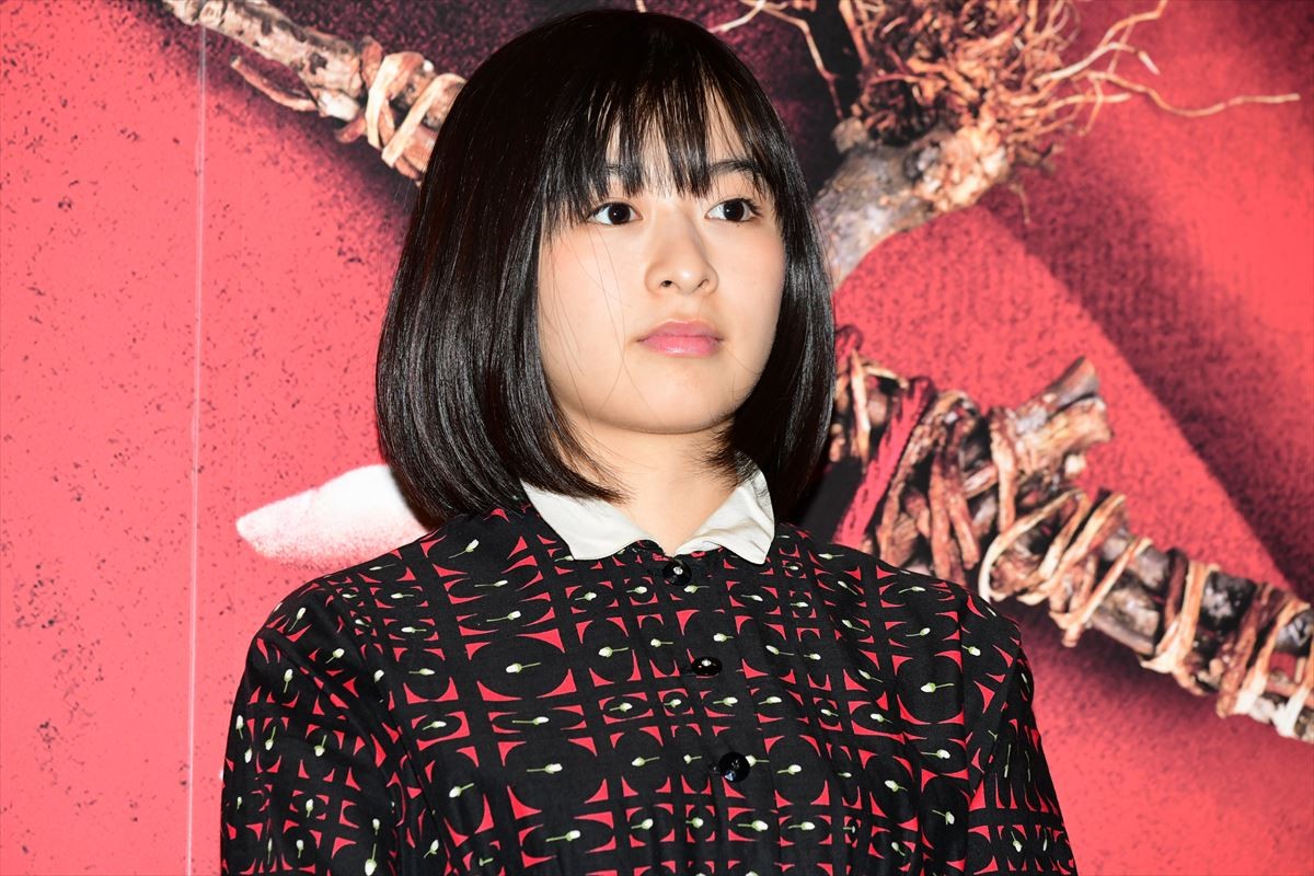 玉城ティナ、ストレス解消法は「人に絶対見せられないノートがあります」