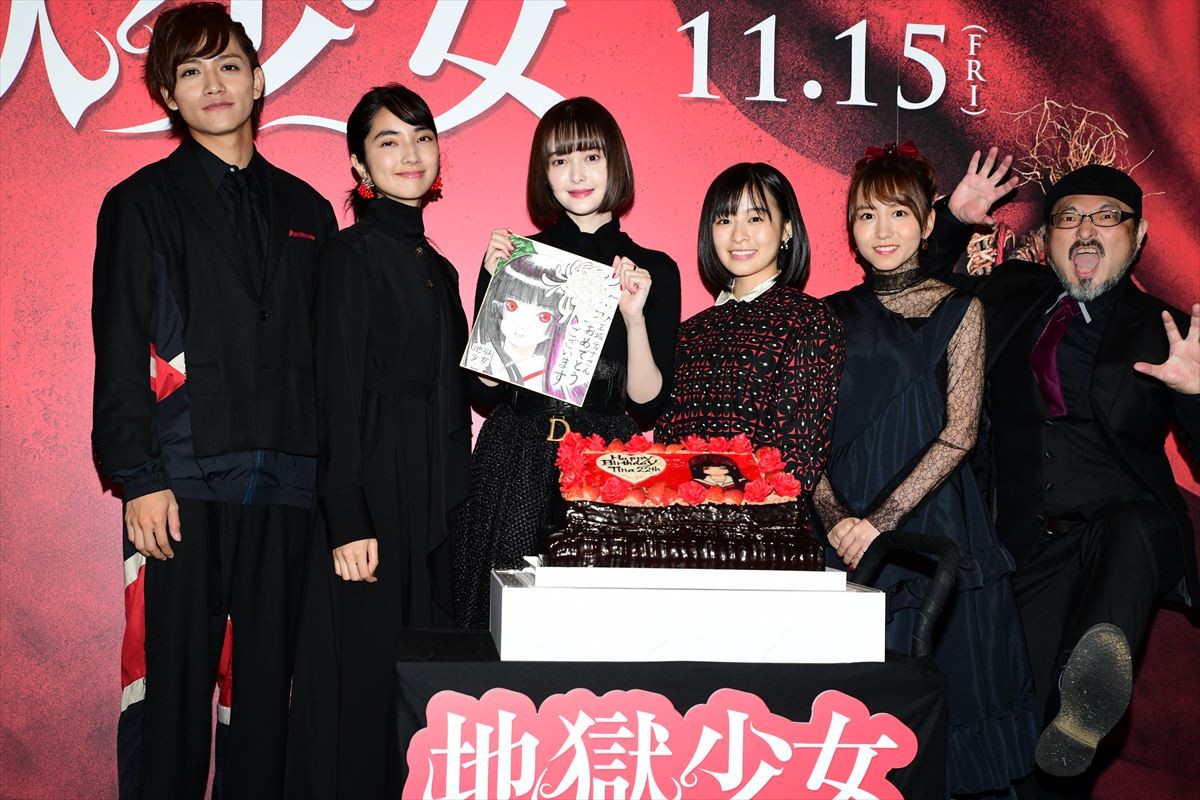 玉城ティナ、ストレス解消法は「人に絶対見せられないノートがあります」