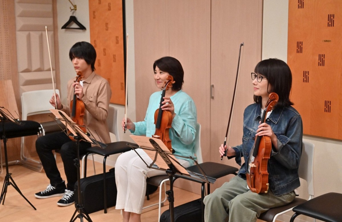 今夜スタート！『G線上のあなたと私』、波瑠はバイオリン教室に通い始め…