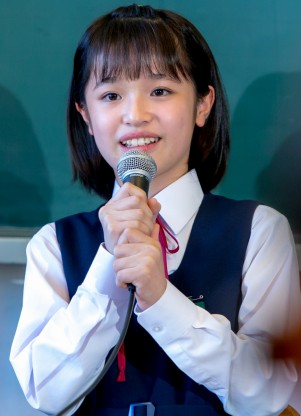 ドラマ『おいしい給食』記者会見に登場した豊嶋花