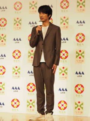 『つや姫』10周年記念イベントに登場した眞島秀和