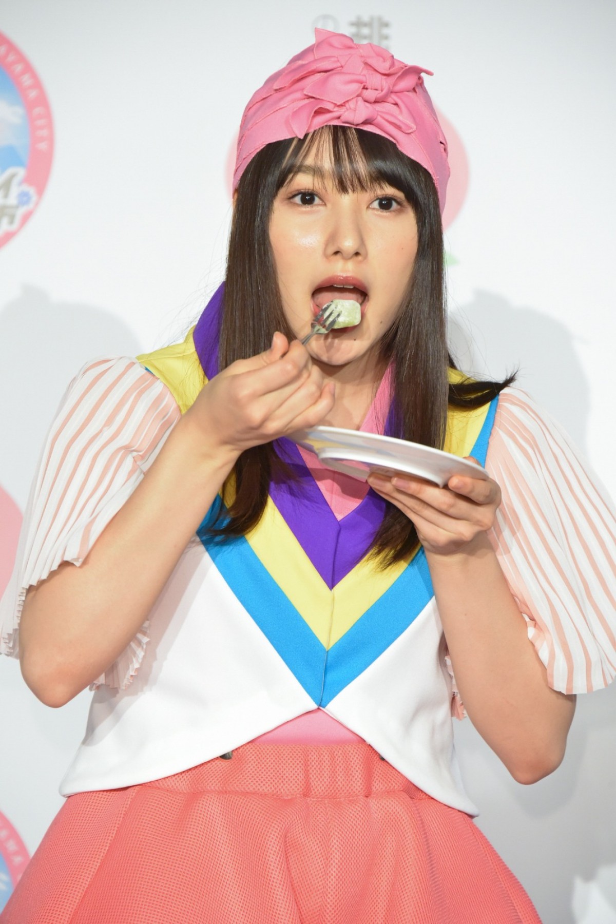 桜井日奈子、鬼かわいい“MOMOガール”姿披露「お尻が素敵」