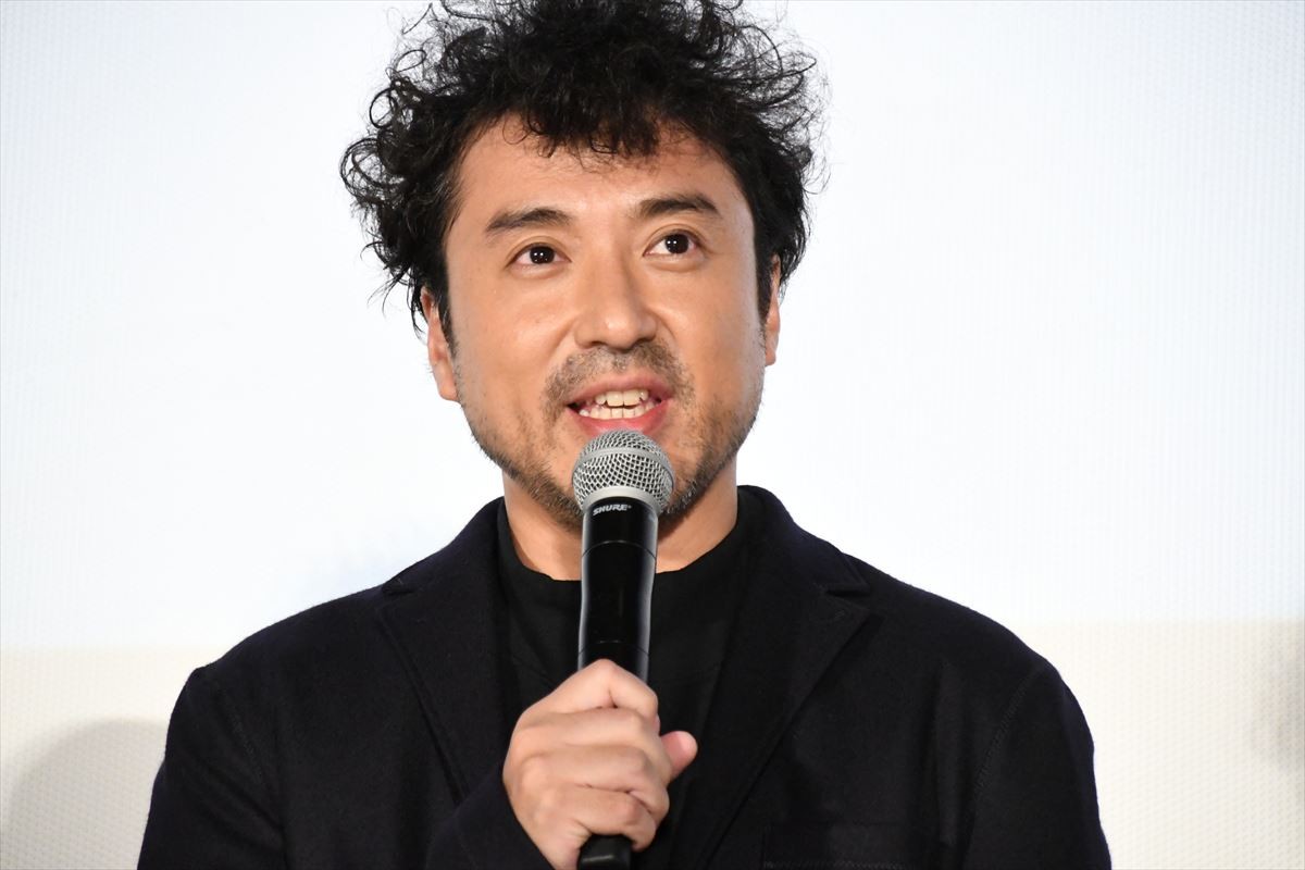 天海祐希、吉永小百合の膝をムロツヨシから守る!?