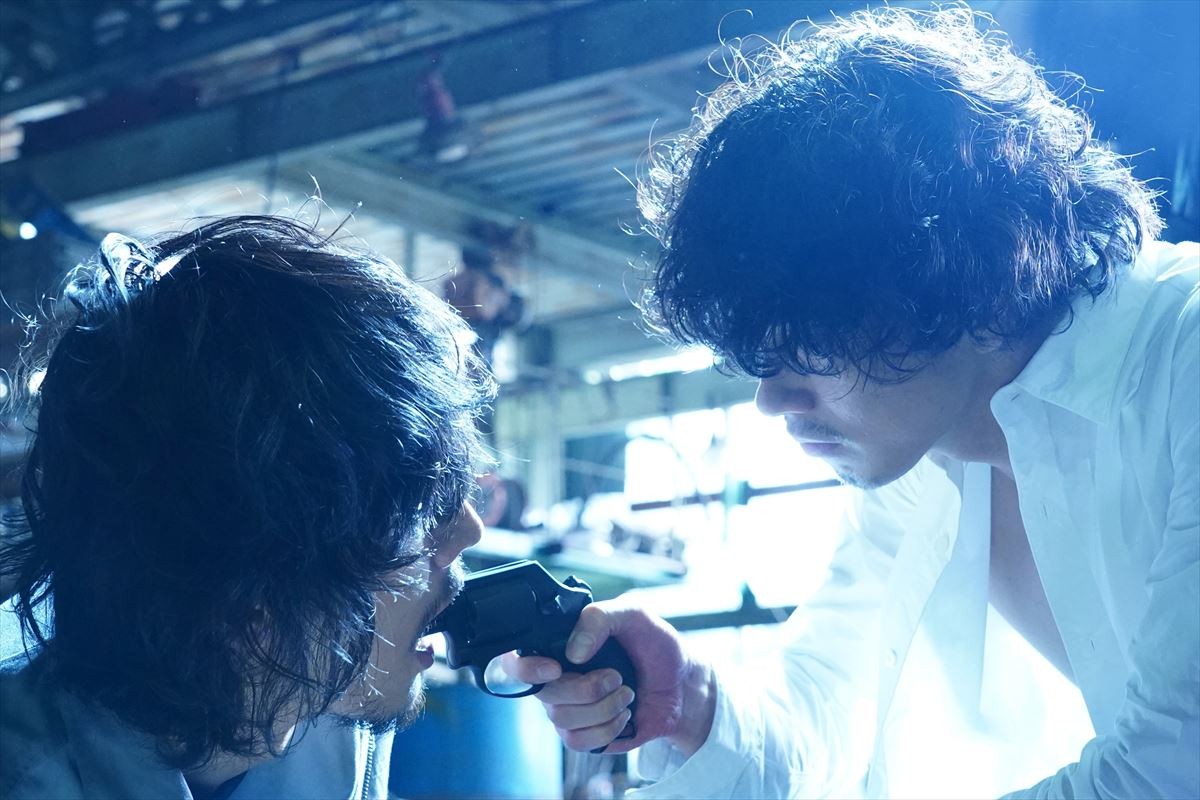 『ニッポンノワール』初回 賀来賢人vs工藤阿須加 “壮絶アクション”に視聴者驚き