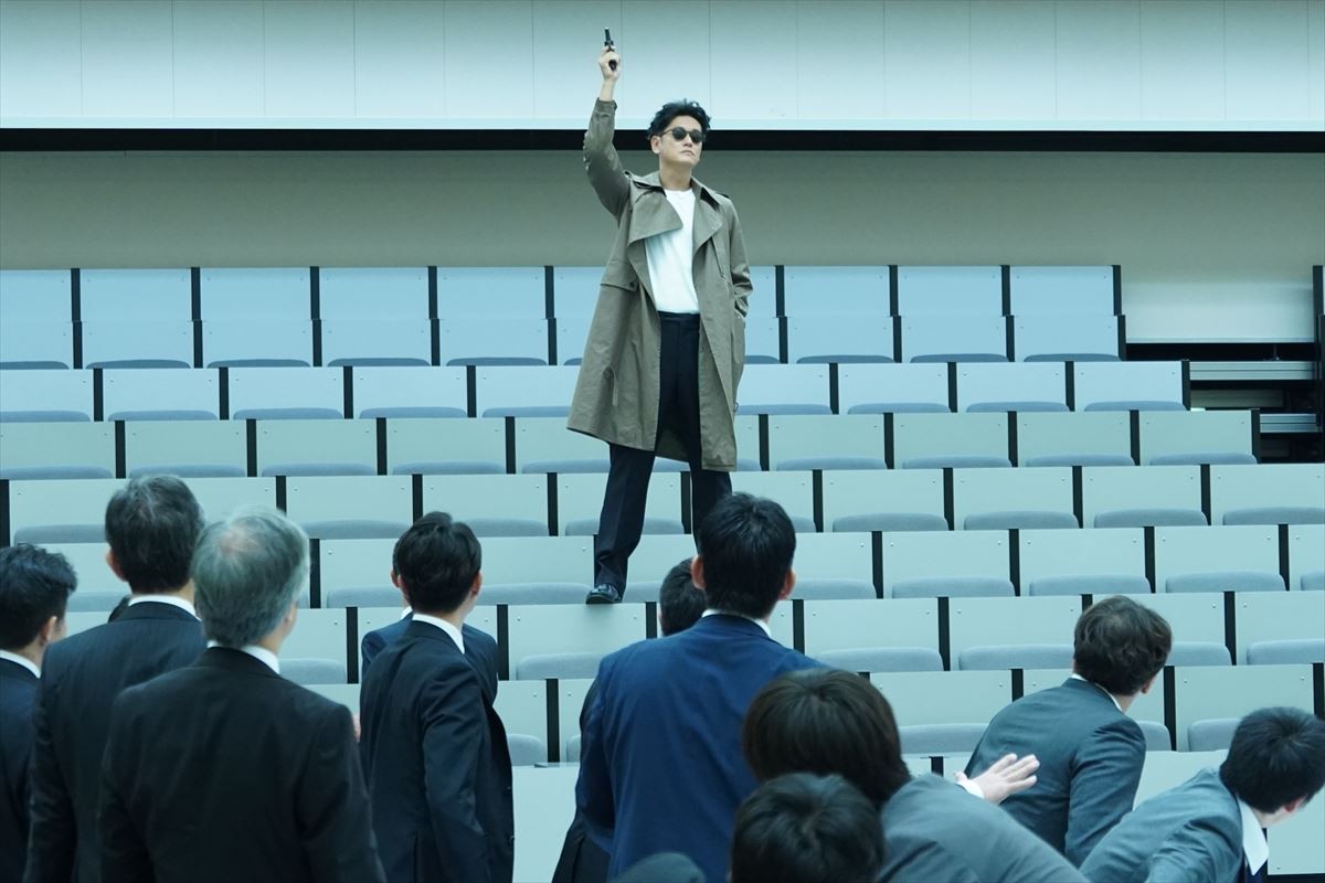 『ニッポンノワール』初回 賀来賢人vs工藤阿須加 “壮絶アクション”に視聴者驚き