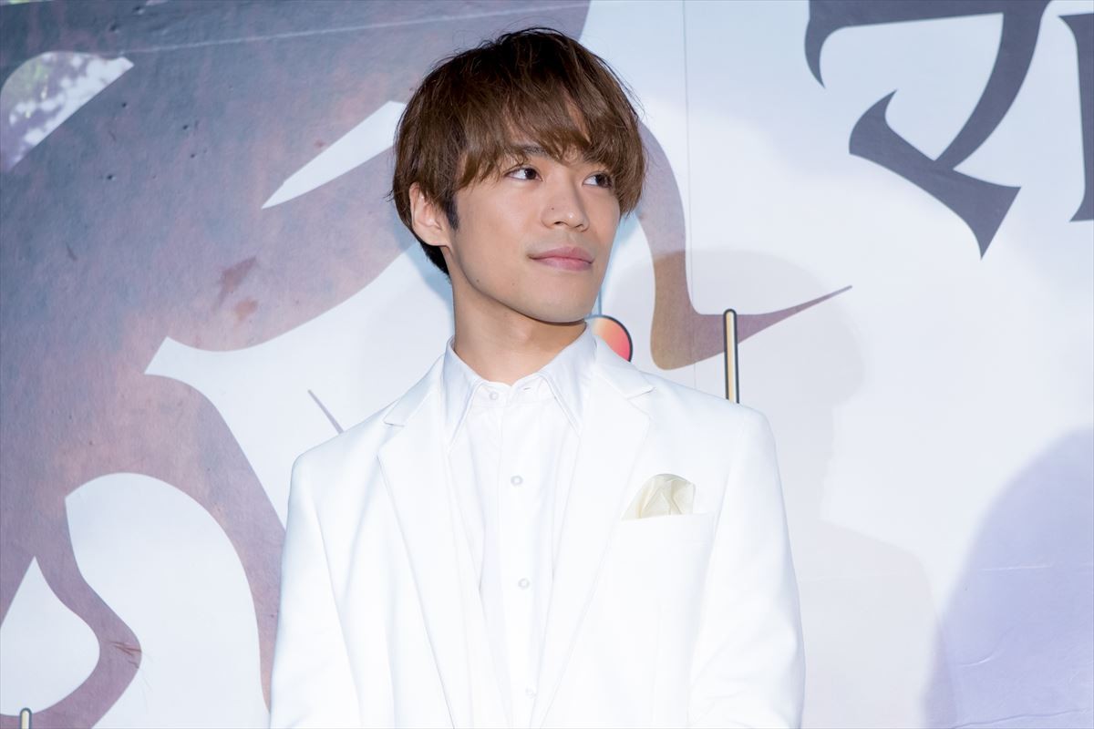 上戸彩、第2子出産後初の公の場！ 声優・小野賢章の“プロポーズ”にうっとり