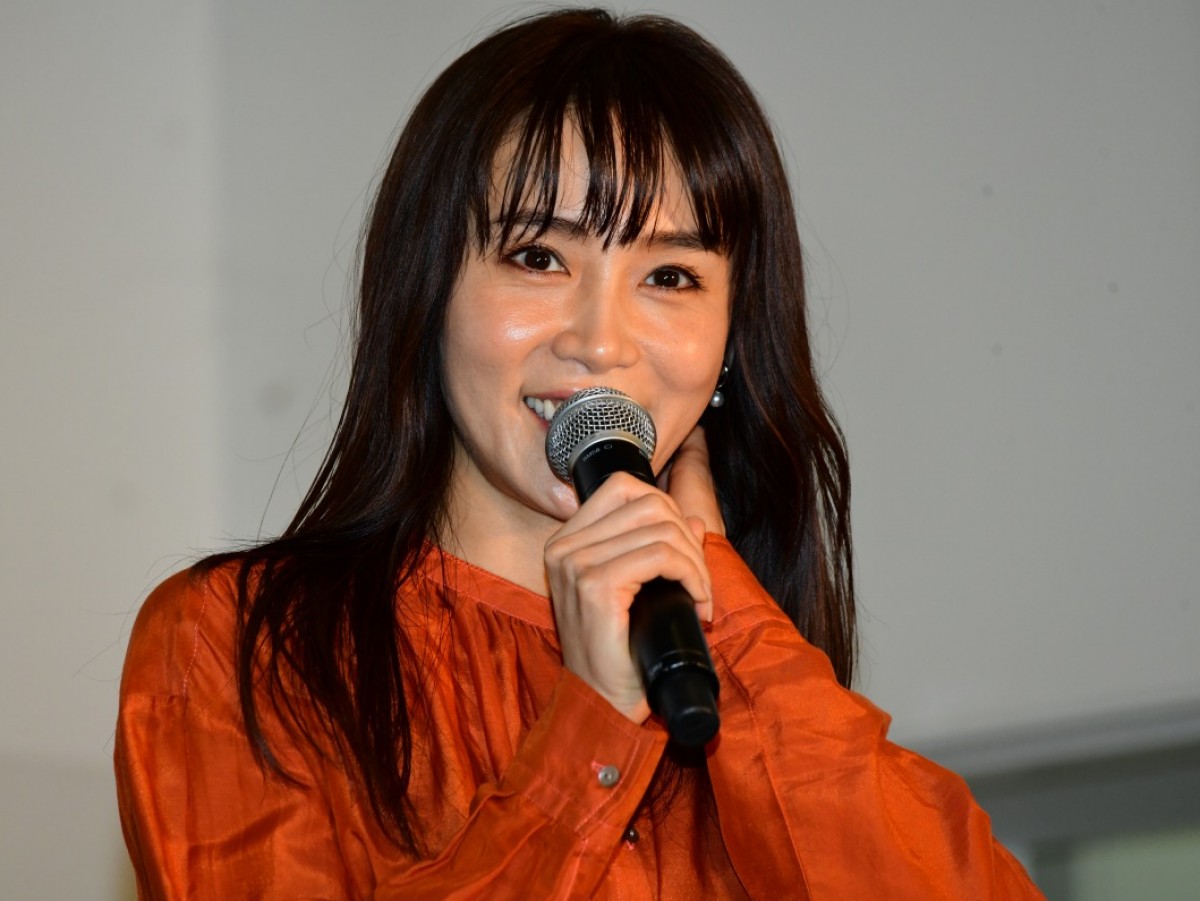 新木優子＆高良健吾、いきなりキスシーンも「安心感」