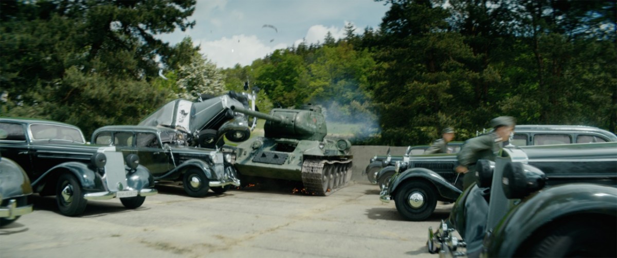 見よ、この機動力！ 戦車が「白鳥の湖」でバレエを舞う『T‐34』本編解禁