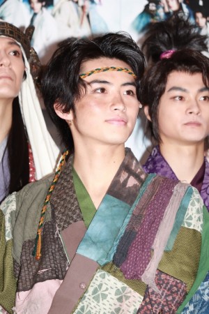 スペクタクル時代劇『里見八犬伝』囲み取材に登場した岐洲匠