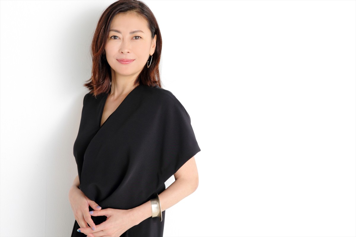 中山美穂 「いまは鏡も見ない」 格好つけたがりの自分からの脱却