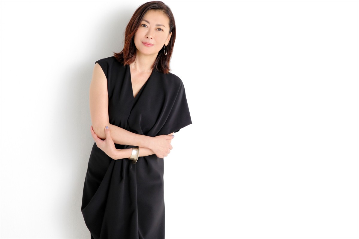 中山美穂 「いまは鏡も見ない」 格好つけたがりの自分からの脱却