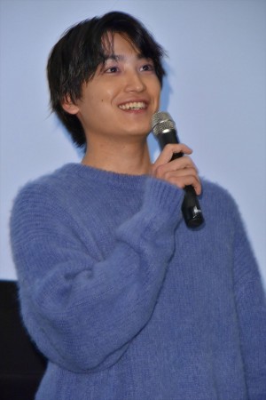 映画『殺さない彼と死なない彼女』完成披露上映会に登場した金子大地