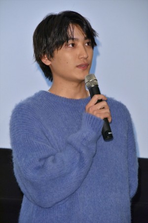 映画『殺さない彼と死なない彼女』完成披露上映会に登場した金子大地