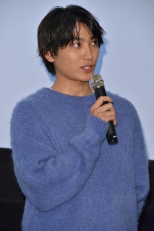 映画『殺さない彼と死なない彼女』完成披露上映会に登場した金子大地