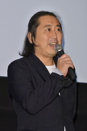 映画『殺さない彼と死なない彼女』完成披露上映会に登場した小林啓一監督