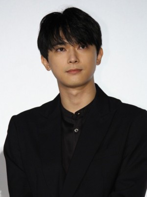 映画『空の青さを知る人よ』公開記念舞台挨拶に登場した吉沢亮