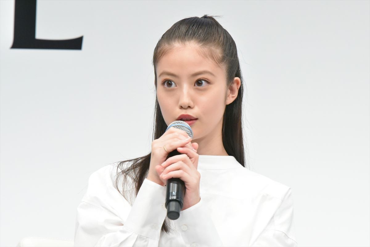 有村架純、大人なアップスタイルヘアで登場　なりたい髪は「大人まとまり髪」