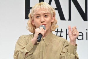 「新パンテーン新商品発表会」に登場したりゅうちぇる