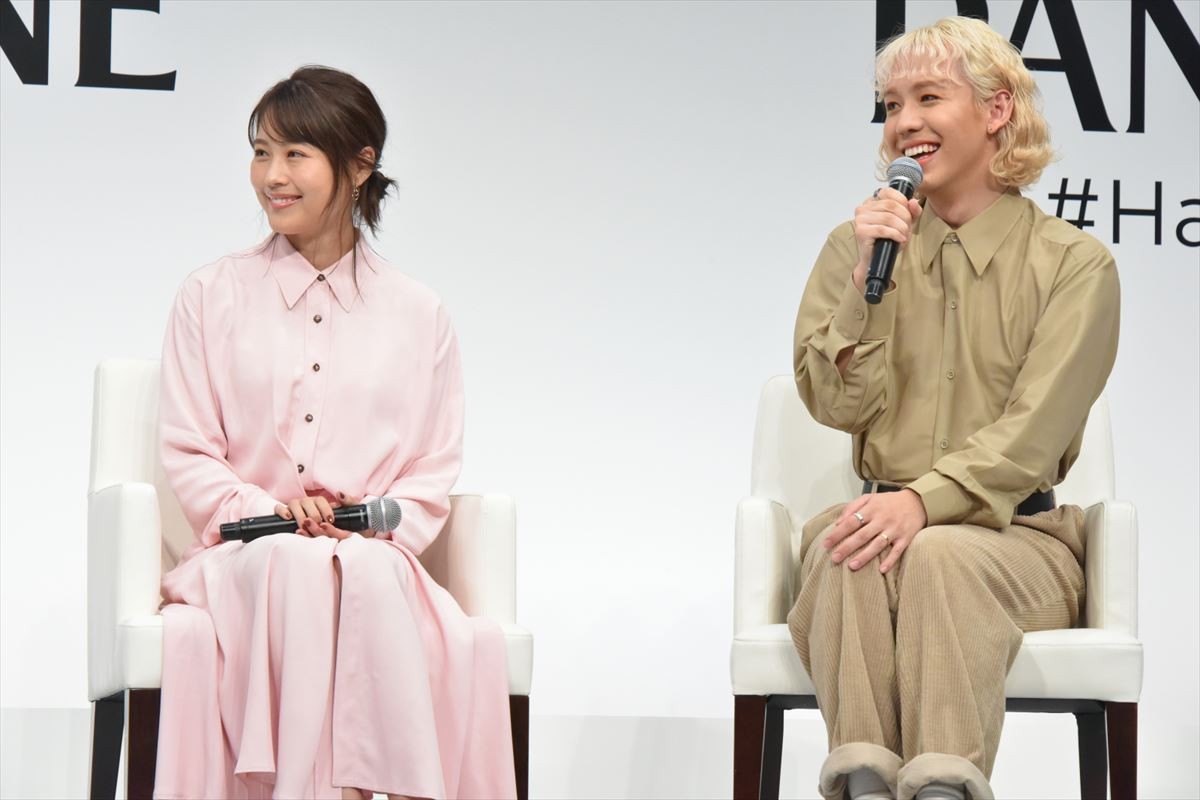 有村架純、大人なアップスタイルヘアで登場　なりたい髪は「大人まとまり髪」