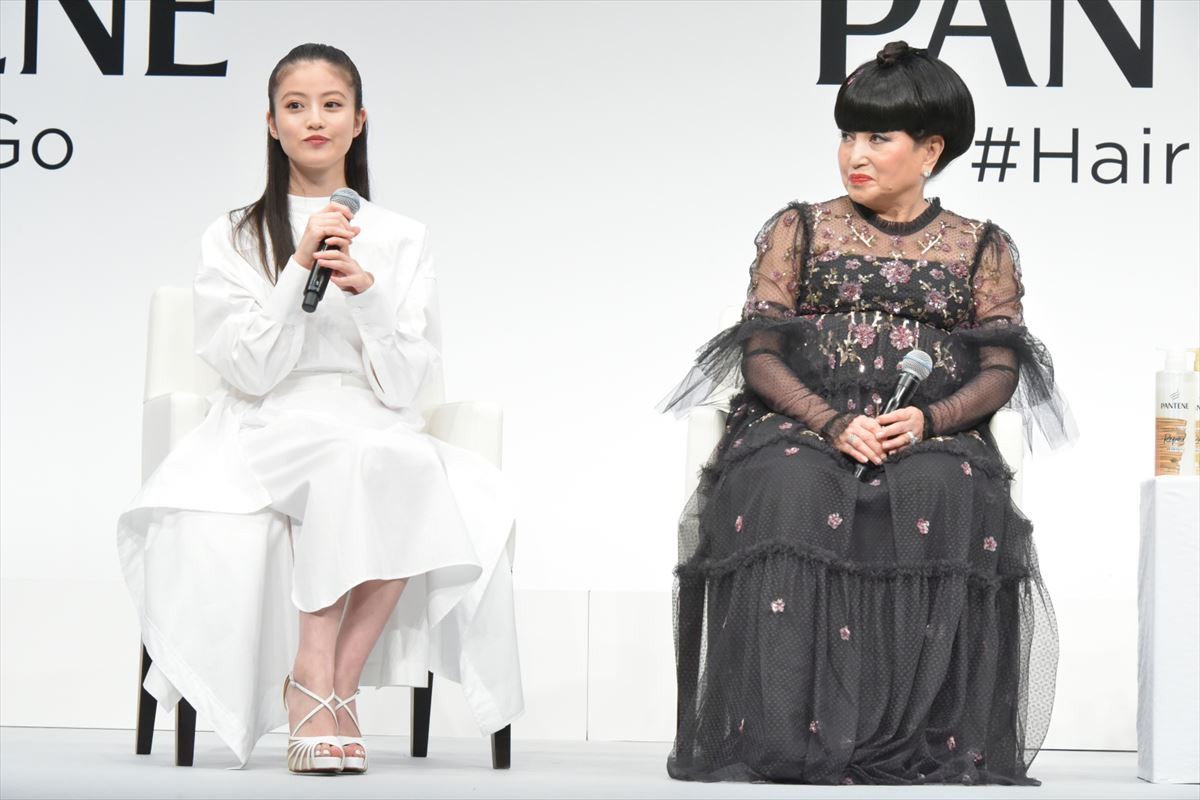 有村架純、大人なアップスタイルヘアで登場　なりたい髪は「大人まとまり髪」