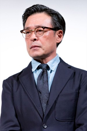 『わたしは光をにぎっている』完成披露試写会に登場した光石研