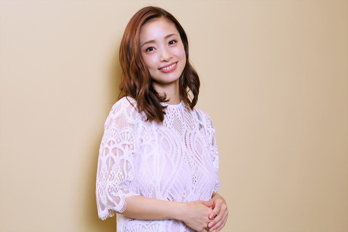 上戸彩、イメージを気にしていた過去も　今は「無理して笑顔でいなきゃと思わない」