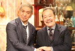 （左から）『探偵！ナイトスクープ』囲み取材に登場した松本人志、西田敏行