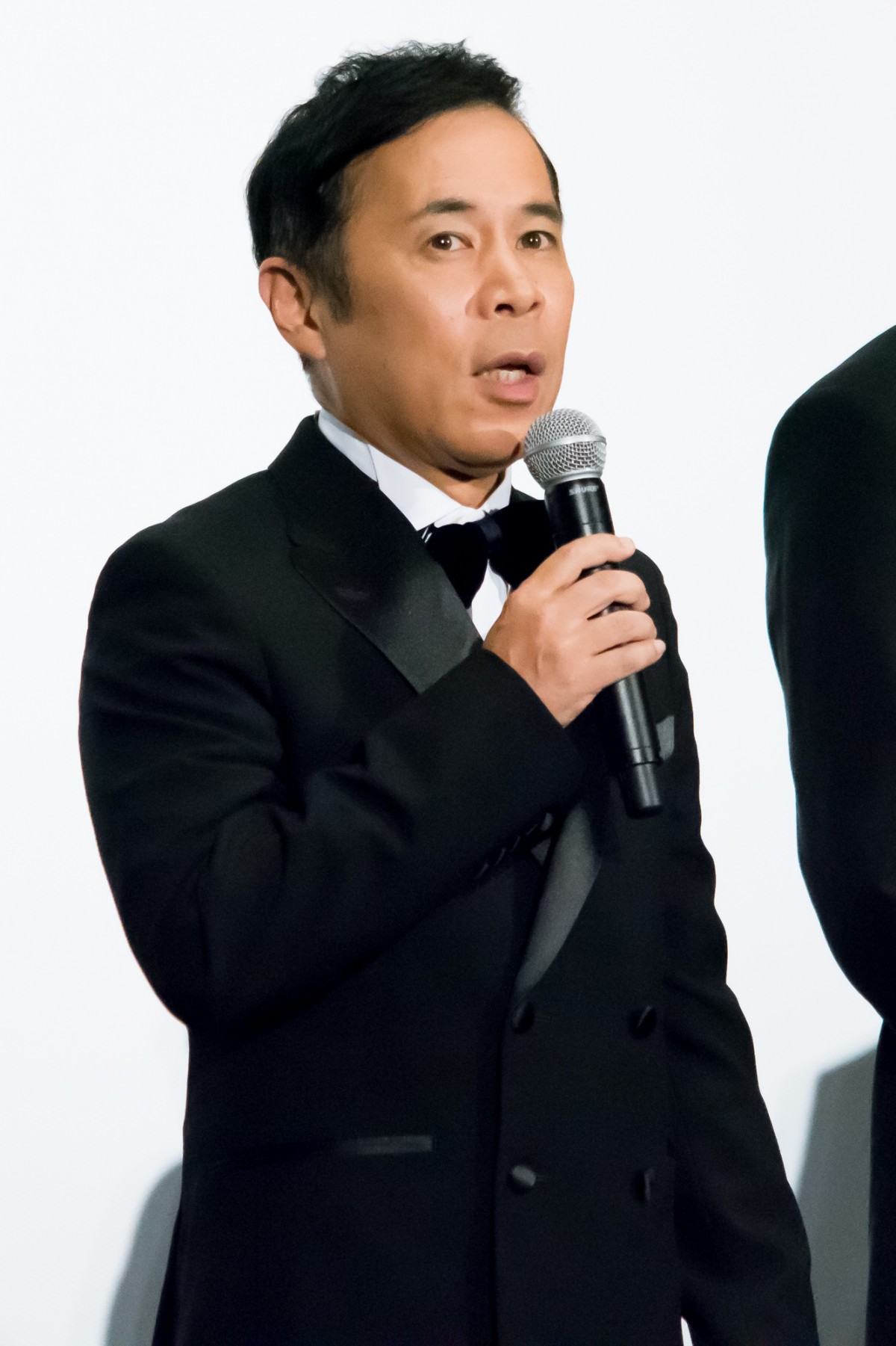 堤真一「涙が出ました」→岡村隆史「僕も泣きました」→横山裕ツッコミ「嘘でしょ」