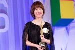 「東京ドラマアウォード 2019」授賞式、助演女優賞を受賞した黒木華