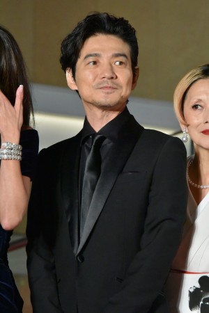 『第32回東京国際映画祭』オープニングレッドカーペットイベントに登場した吉岡秀隆