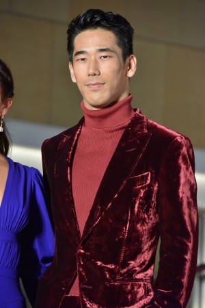 『第32回東京国際映画祭』オープニングレッドカーペットイベントに登場した小林直己（EXILE）