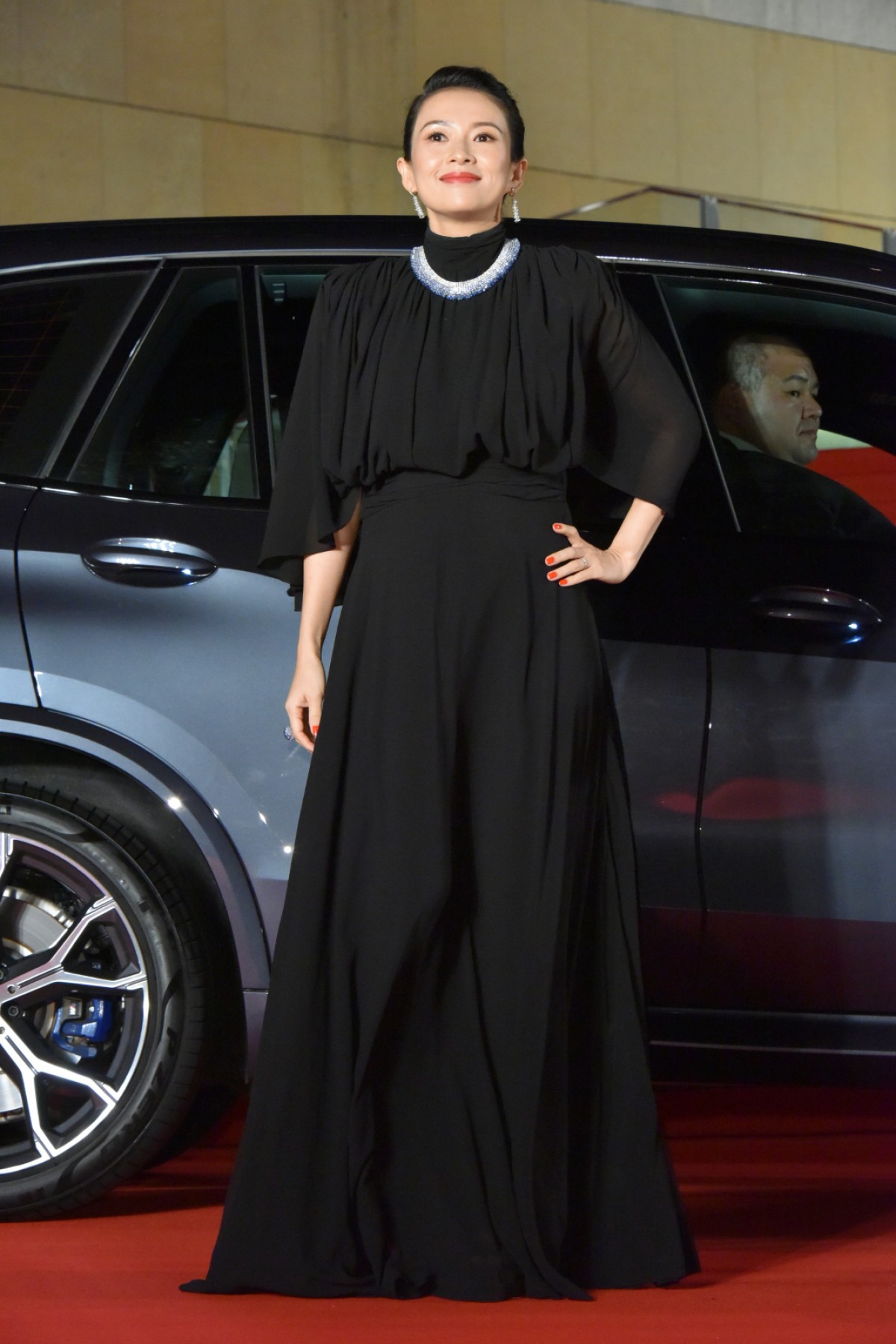 広瀬アリス、のん、松岡茉優ら豪華女優、華やか衣装で魅了＜第32回東京国際映画祭＞