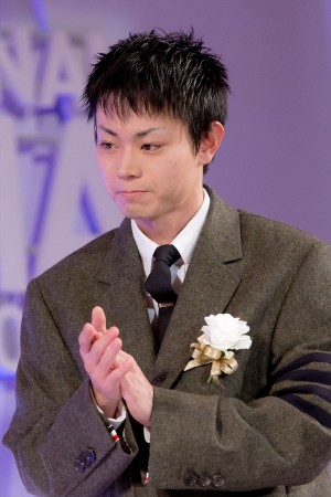 「東京ドラマアウォード 2019」授賞式、主演男優賞を受賞した菅田将暉