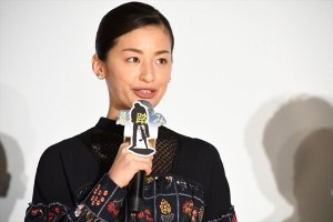 映画『影踏み』プレミア先行上映会に登場した尾野真千子