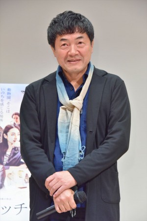 映画『いのちスケッチ』完成披露試写会に登場した瀬木直貴監督