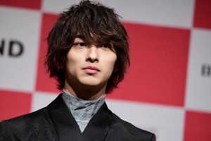 日経トレンディ「2019年ヒット商品ベスト30」「2020年ヒット予測30」先行発表会に登場した横浜流星