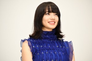 映画『閉鎖病棟‐それぞれの朝‐』初日舞台挨拶に登場した小松菜奈