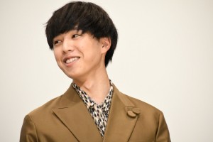 映画『閉鎖病棟‐それぞれの朝‐』初日舞台挨拶に登場した坂東龍汰