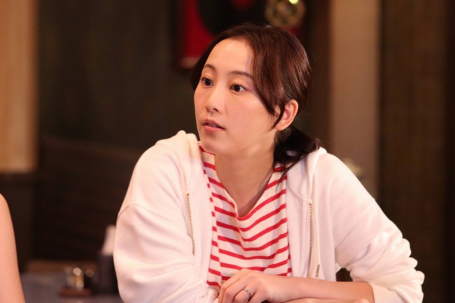 『磯野家の人々~20年後のサザエさん~』で早川を演じる松井玲奈