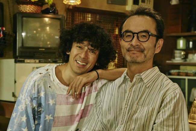 ドラマ24『コタキ兄弟と四苦八苦』ダブル主演の(左から)滝藤賢一、古舘寛治